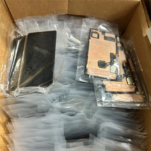 Google LCD స్క్రీన్‌లను ఉపయోగించారు